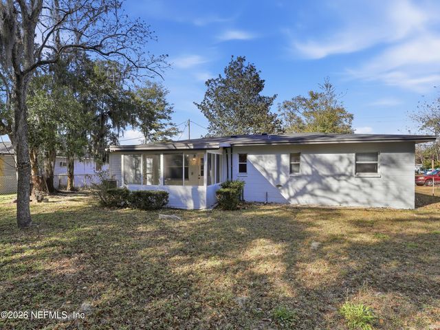 2434 LEONID Road, Jacksonville, FL 32218