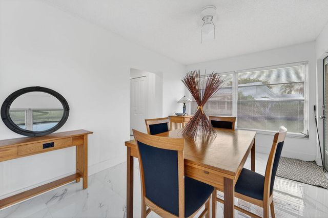 688 SW Lake Court, Boynton Beach, FL 33426