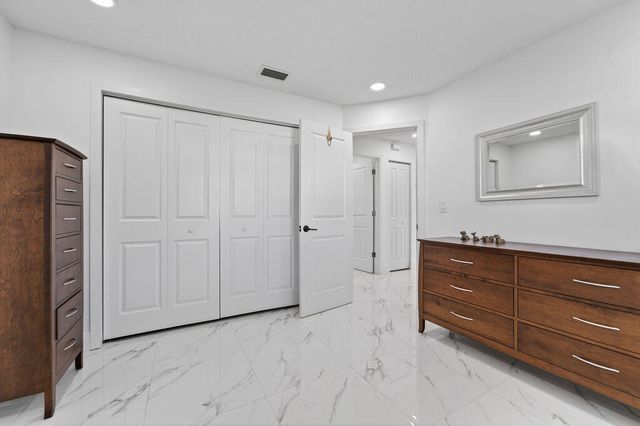 688 SW Lake Court, Boynton Beach, FL 33426