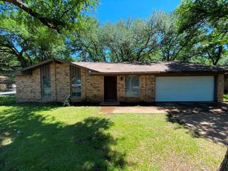 5905 Burrough DR, Austin, TX 78745