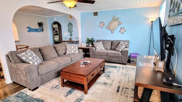 619 Copano Cove Road, Rockport, TX 78382