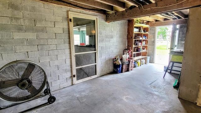 619 Copano Cove Road, Rockport, TX 78382