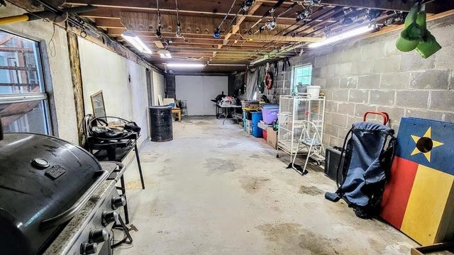 619 Copano Cove Road, Rockport, TX 78382