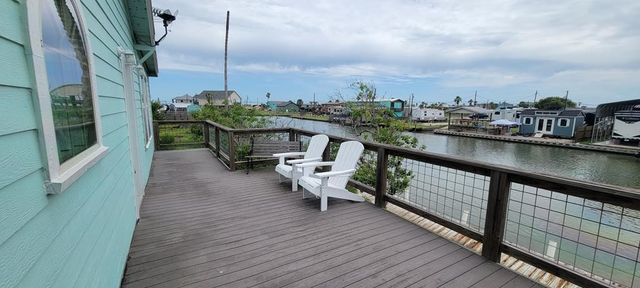 619 Copano Cove Road, Rockport, TX 78382