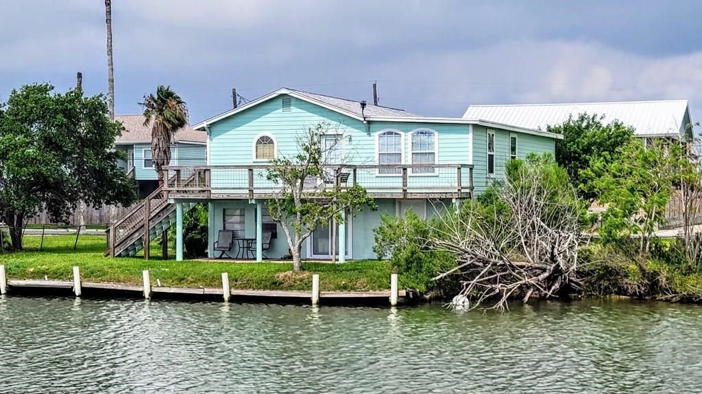 619 Copano Cove Road, Rockport, TX 78382