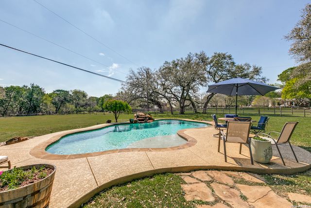 26820 Autumn Gln, Boerne, TX 78006
