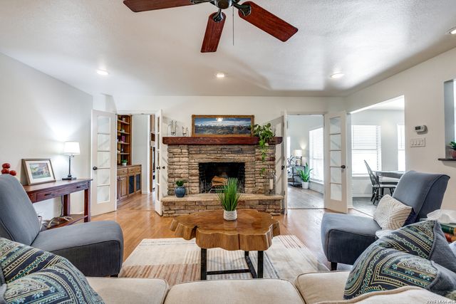 26820 Autumn Gln, Boerne, TX 78006