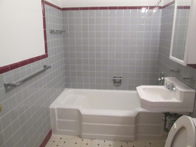 276 Mass Ave 101, Arlington, MA 02474