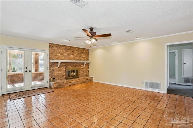 421 Bunker Hill Dr, Pensacola, FL 32506