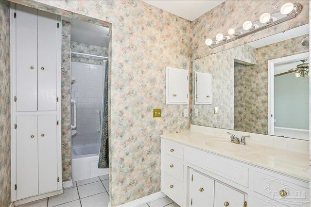 421 Bunker Hill Dr, Pensacola, FL 32506