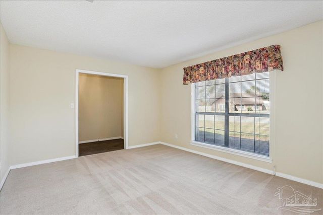 421 Bunker Hill Dr, Pensacola, FL 32506