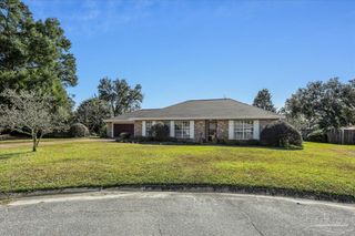 421 Bunker Hill Dr, Pensacola, FL 32506