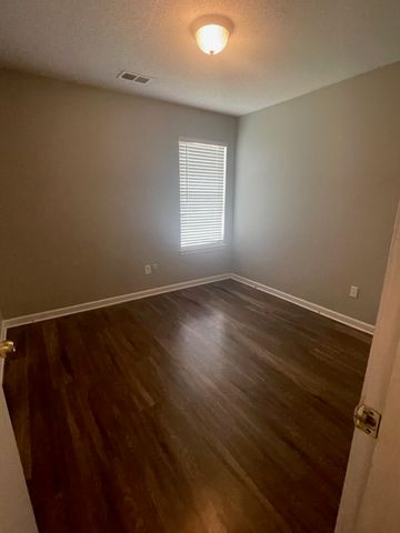 7068 MILLERS GLEN WAY, Unincorporated, TN 38125