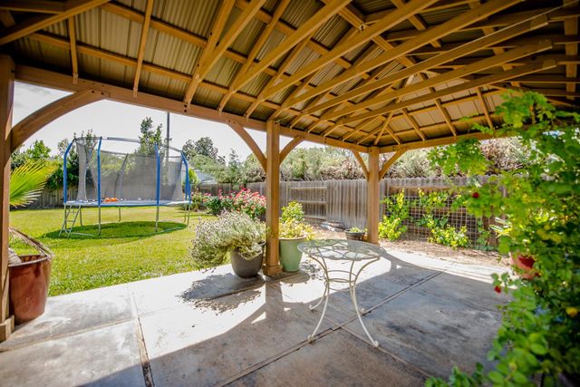 3310 Potter Lane, Sacramento, CA 95821