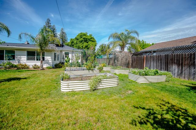 3310 Potter Lane, Sacramento, CA 95821