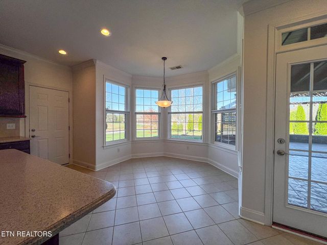 1636 Stone Harbor Blvd, Lenoir City, TN 37772