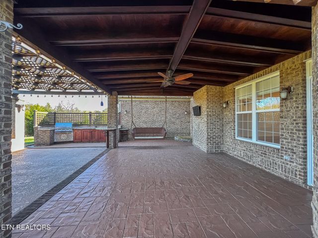 1636 Stone Harbor Blvd, Lenoir City, TN 37772