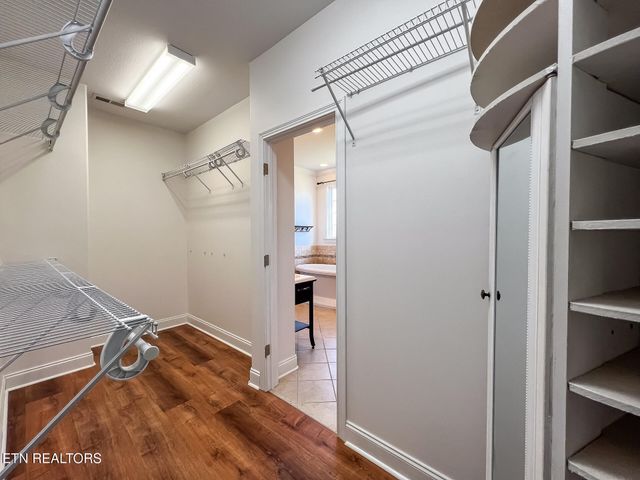 1636 Stone Harbor Blvd, Lenoir City, TN 37772