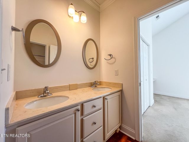 1636 Stone Harbor Blvd, Lenoir City, TN 37772