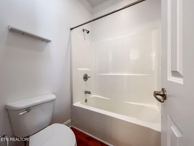 1636 Stone Harbor Blvd, Lenoir City, TN 37772