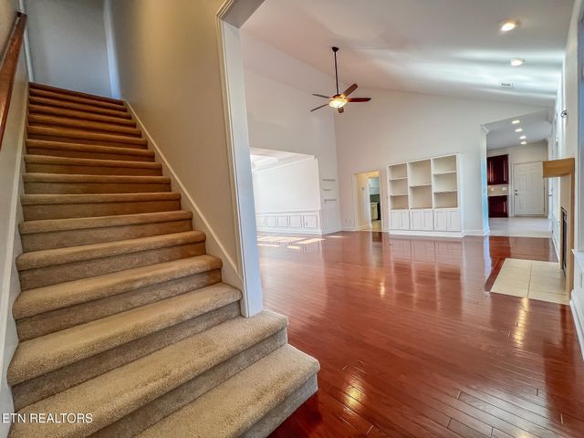 1636 Stone Harbor Blvd, Lenoir City, TN 37772