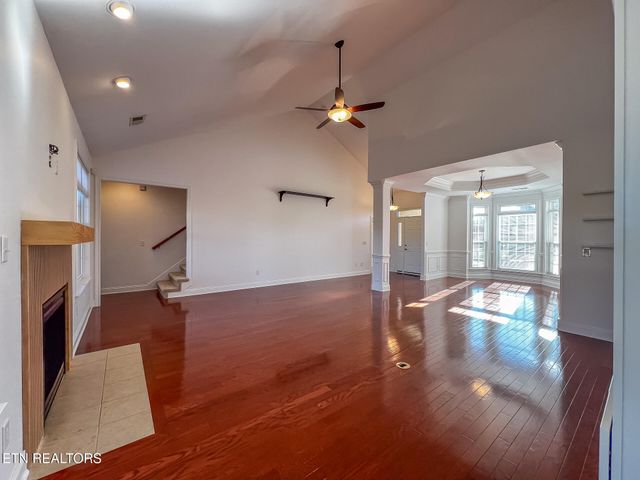 1636 Stone Harbor Blvd, Lenoir City, TN 37772