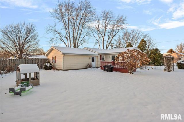 1005 N PARK Avenue, Chatham, IL 62629