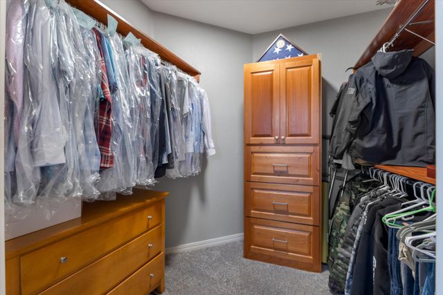 704 Gregg Road NE, Rio Rancho, NM 87124