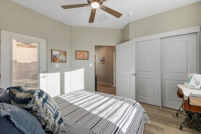 704 Gregg Road NE, Rio Rancho, NM 87124