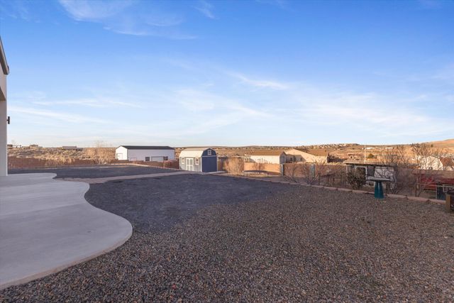 704 Gregg Road NE, Rio Rancho, NM 87124