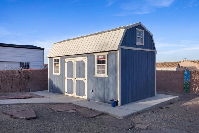 704 Gregg Road NE, Rio Rancho, NM 87124