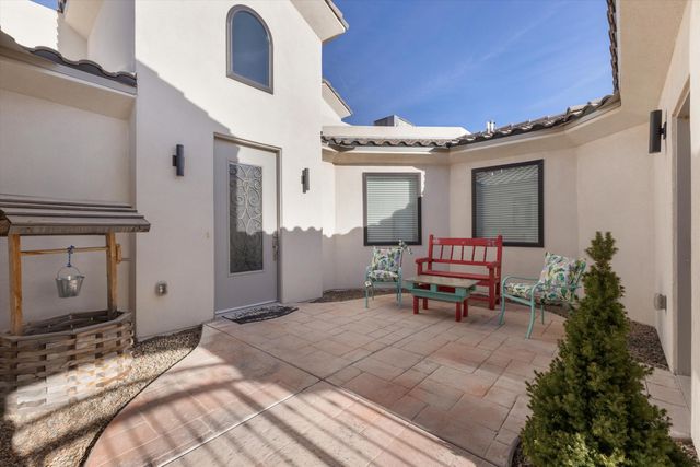 704 Gregg Road NE, Rio Rancho, NM 87124