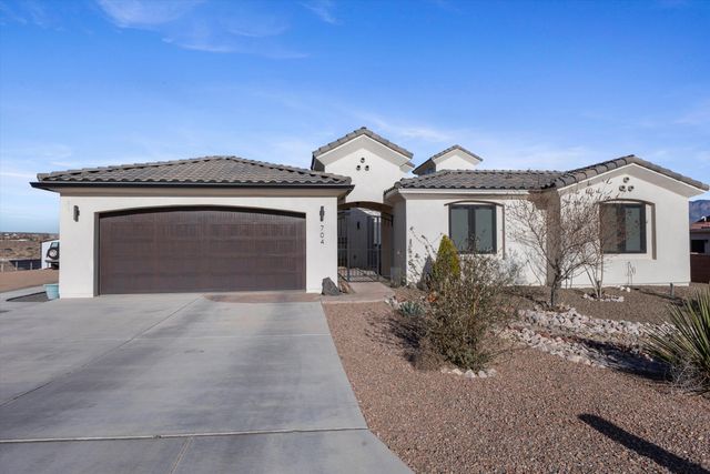 704 Gregg Road NE, Rio Rancho, NM 87124