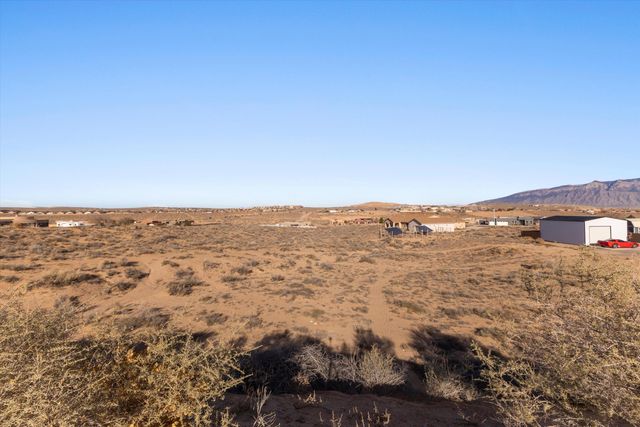 704 Gregg Road NE, Rio Rancho, NM 87124