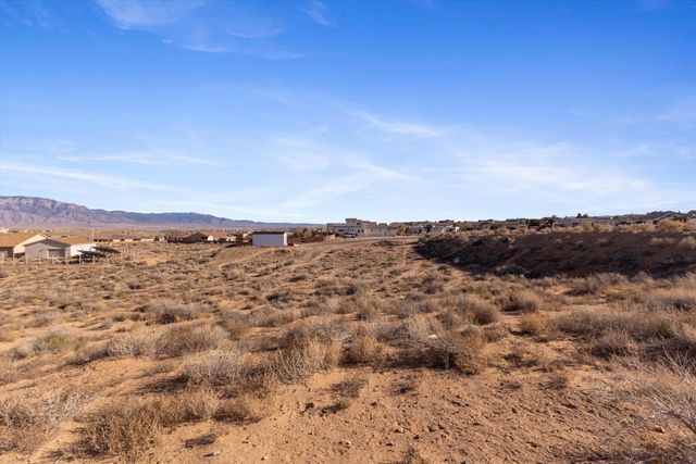 704 Gregg Road NE, Rio Rancho, NM 87124