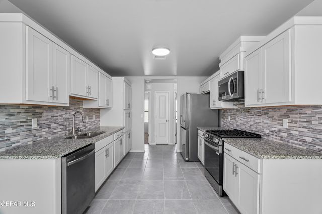 13837 Paseo Bosque Avenue, Horizon City, TX 79928