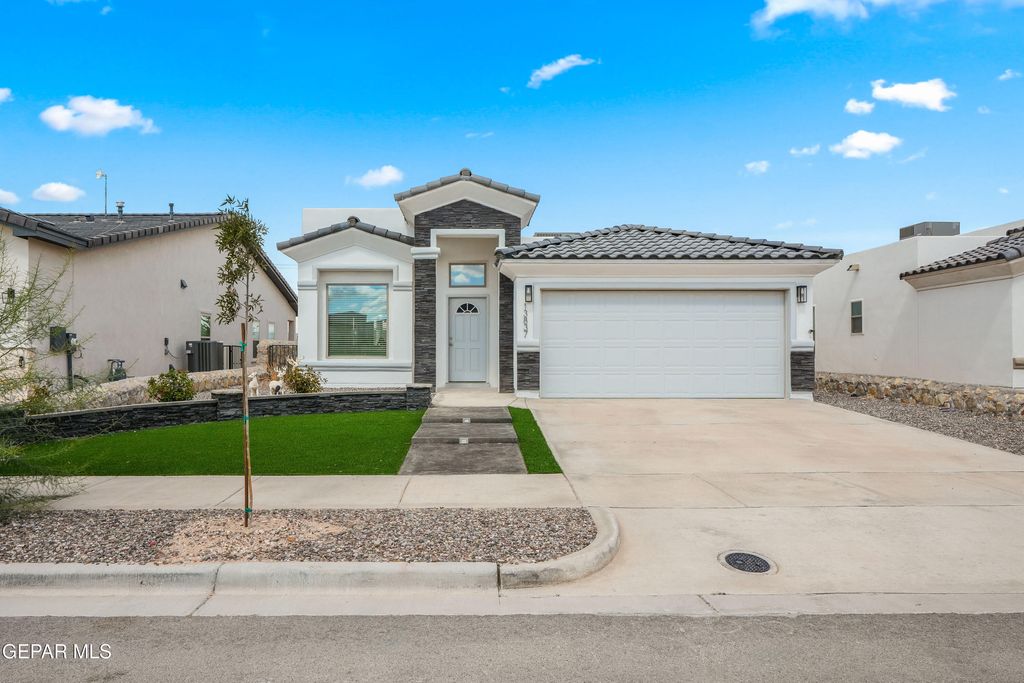 13837 Paseo Bosque Avenue, Horizon City, TX 79928