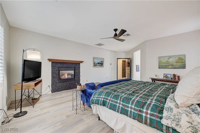 8810 Arroyo Azul Street, Las Vegas, NV 89131