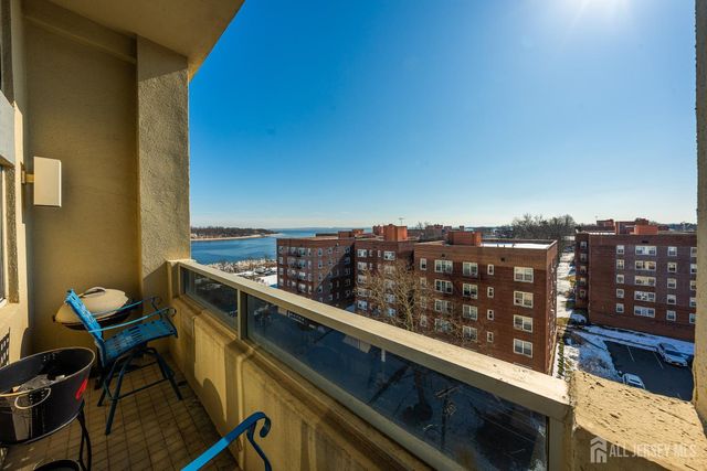 40 Fayette Street 64, Perth Amboy, NJ 08861