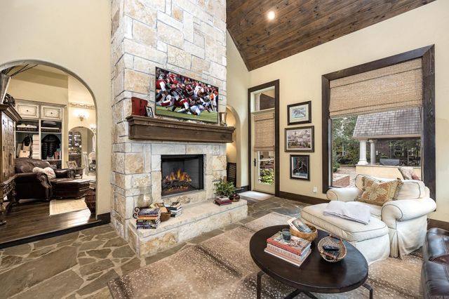 79 Sologne Circle, Little Rock, AR 72223