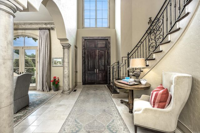 79 Sologne Circle, Little Rock, AR 72223