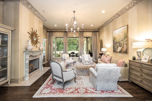 79 Sologne Circle, Little Rock, AR 72223