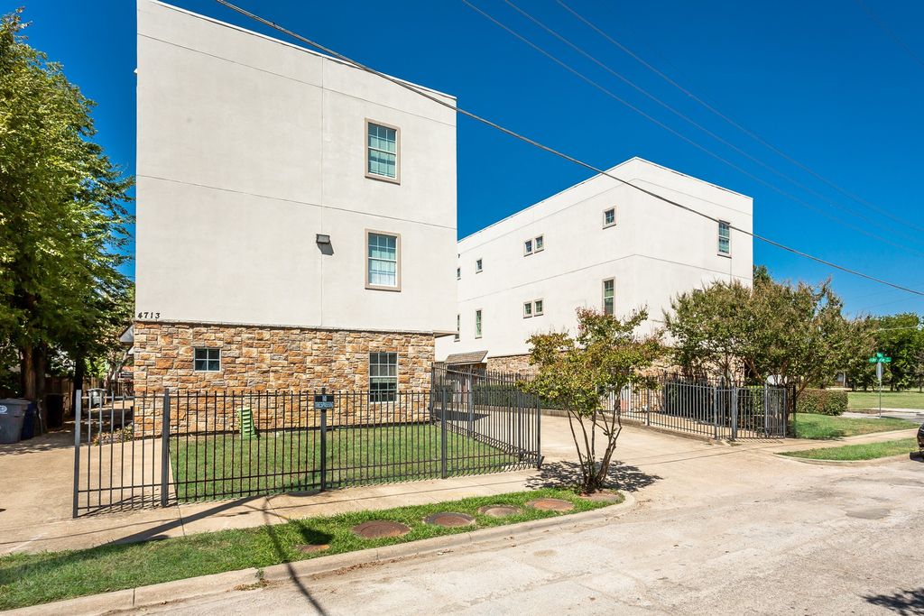 4713 Virginia Avenue A, Dallas, TX 75204
