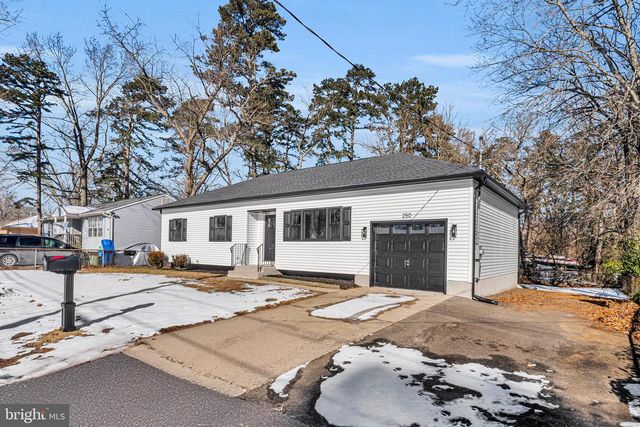 250 GARDEN AVE, Browns Mills, NJ 08015