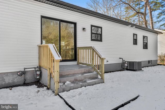 250 GARDEN AVE, Browns Mills, NJ 08015