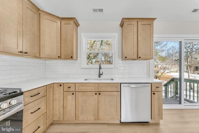 250 GARDEN AVE, Browns Mills, NJ 08015