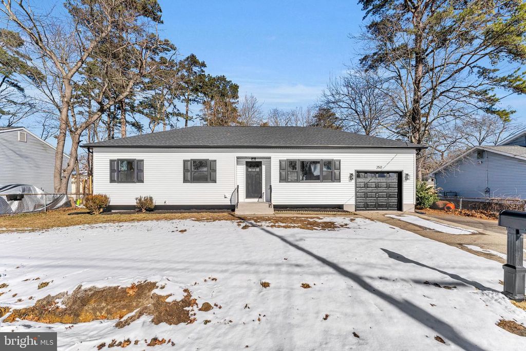 250 GARDEN AVE, Browns Mills, NJ 08015