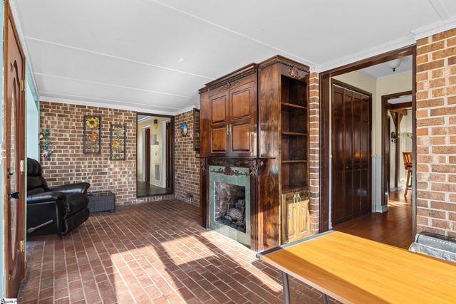 101 Pinewood Drive, Piedmont, SC 29673