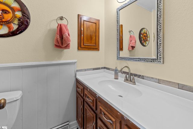 101 Pinewood Drive, Piedmont, SC 29673