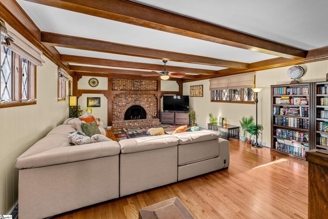 101 Pinewood Drive, Piedmont, SC 29673